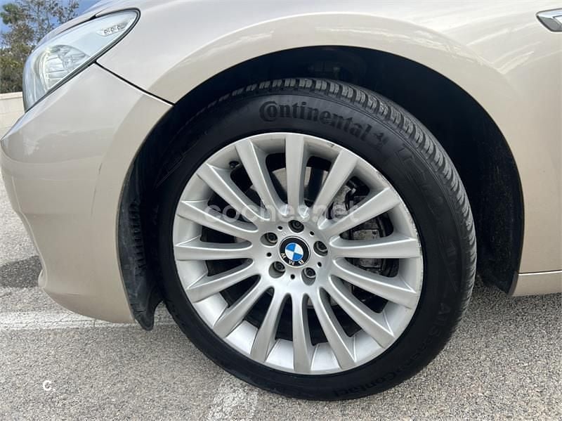 Usado BMW 530 Luxury Line 258 CV (189 kW) 2012 Beige Berlina