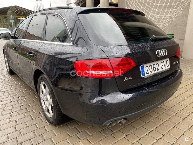Usado Audi A4 143 CV (105 kW) 2010 Negro Familiar