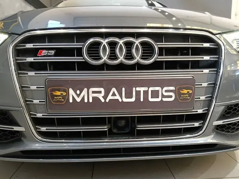 Usado Audi A3 Premium 310 CV (228 kW) 2016 Gris / plata Berlina