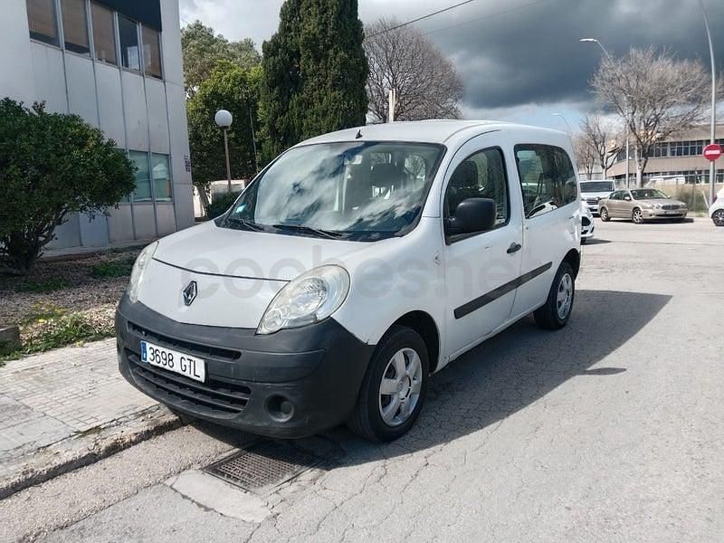 Usado Renault Kangoo 70 CV (51 kW) 2009 Blanco Familiar