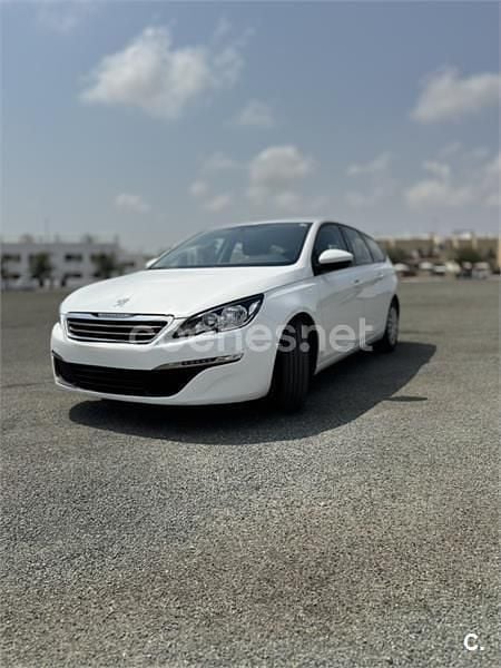 Blanco Usado 2017 Peugeot 308 Business-Line Familiar | 7900 € (Precio justo) - Imagen 1/4
