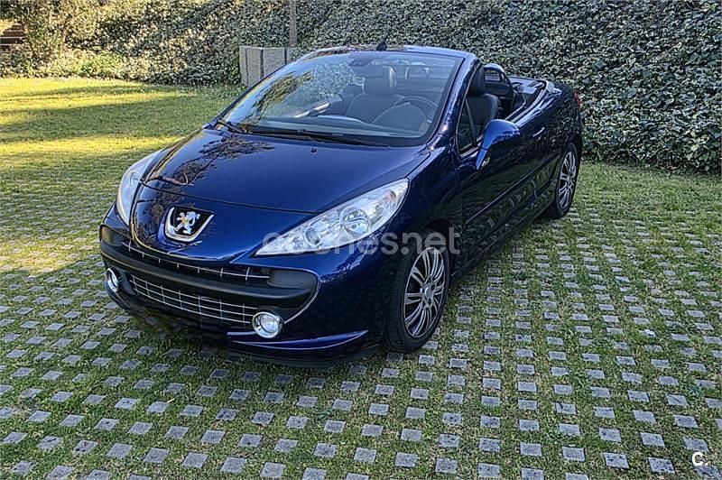 Azul Usado 2008 Peugeot 207 CC Descapotable | 4600 € (Buen precio) - Imagen 1/4