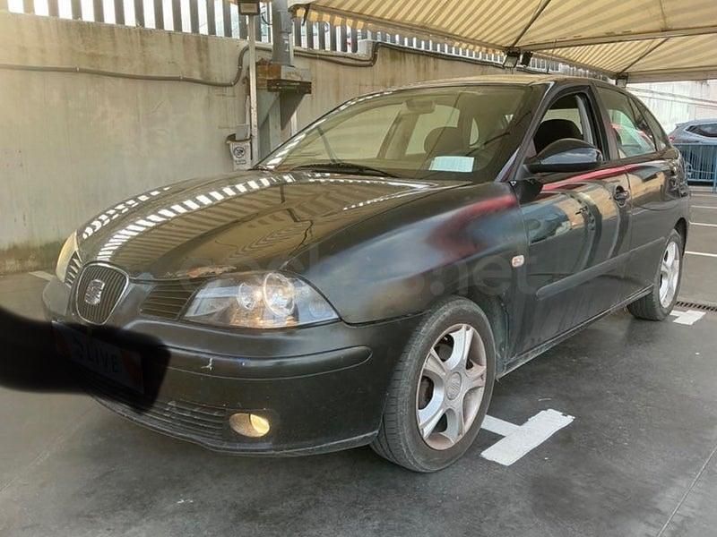 Usado Seat Ibiza Sport 100 CV (73 kW) 2005 Negro Utilitario