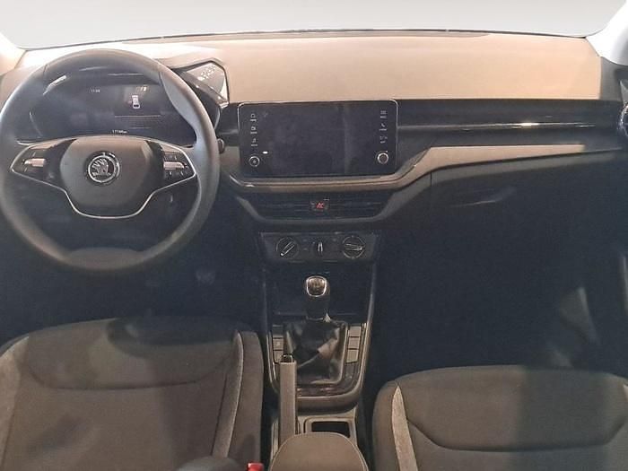 Usado Skoda Fabia 80 CV (58 kW) 2024 Azul