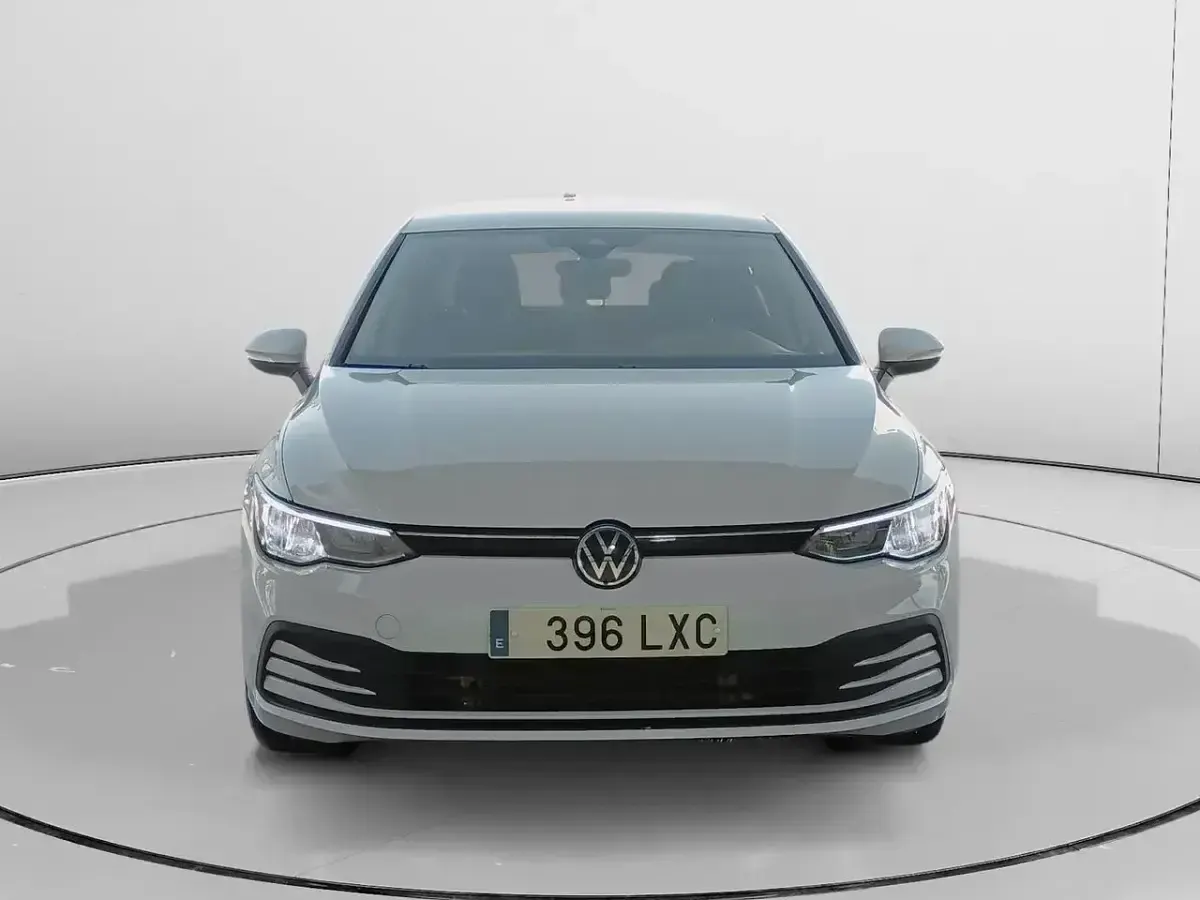 Usado VW Golf VIII Life 110 CV (80 kW) 2022 Blanco Berlina