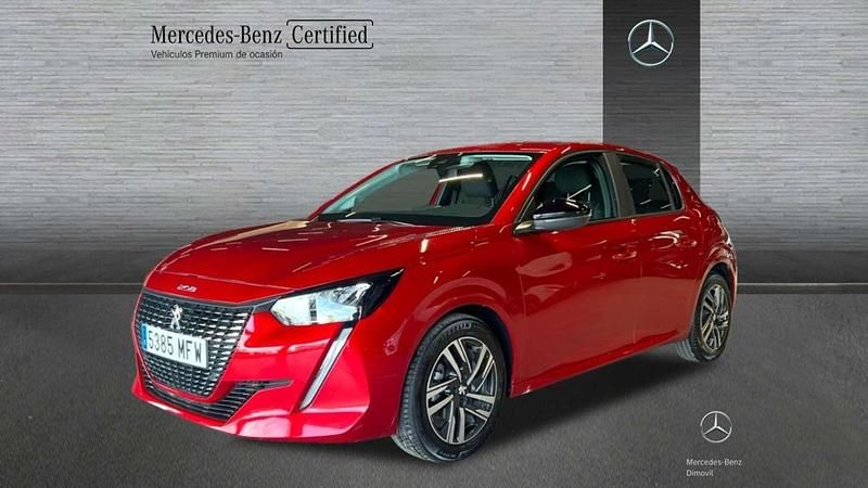 Rojo Usado 2023 Peugeot 208 Active Utilitario | 13.995 € (Precio justo) - Imagen 1/4