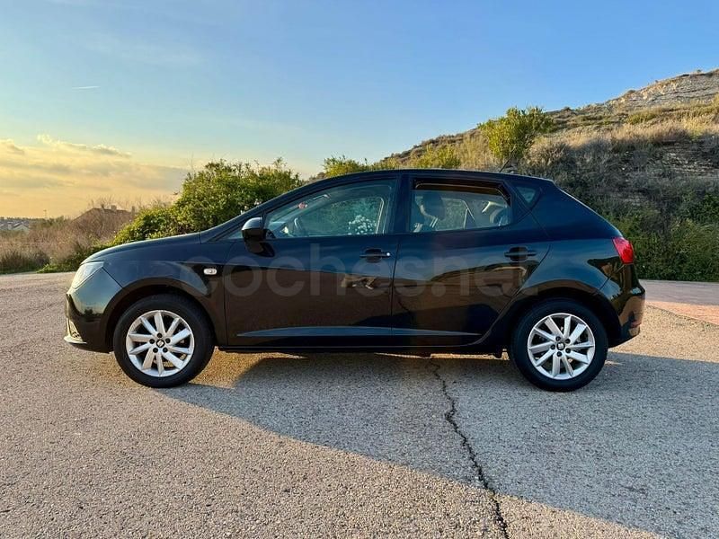 Usado Seat Ibiza Style 90 CV (66 kW) 2015 Negro Berlina