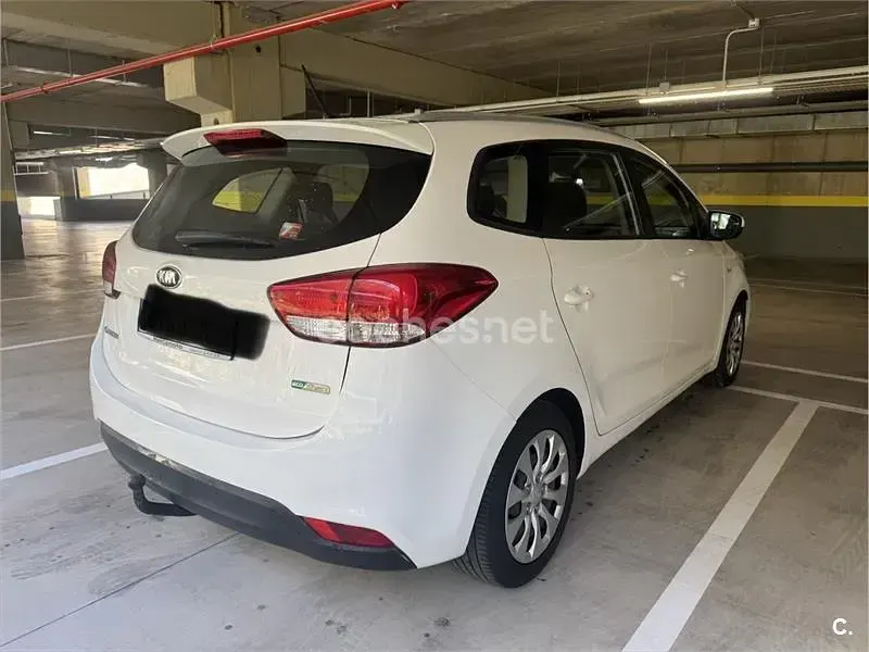 Usado Kia Carens 141 CV (103 kW) 2015 Blanco Monovolumen