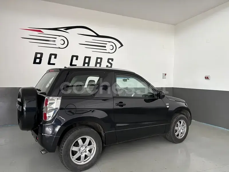 Usado Suzuki Grand Vitara 129 CV (94 kW) 2007 Negro SUV
