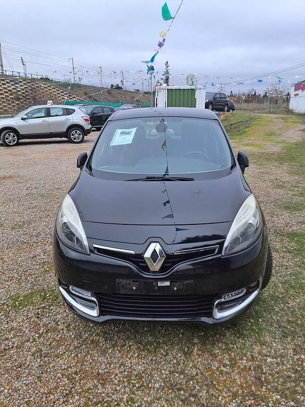 Usado Renault Scénic III 115 CV (84 kW) 2015 Negro