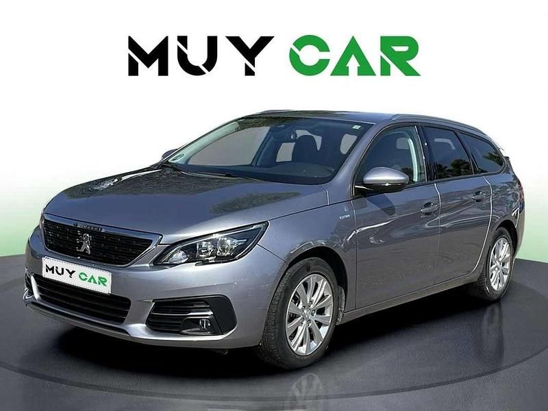 Usado Peugeot 308 SW Style 131 CV (96 kW) 2019 Gris Familiar