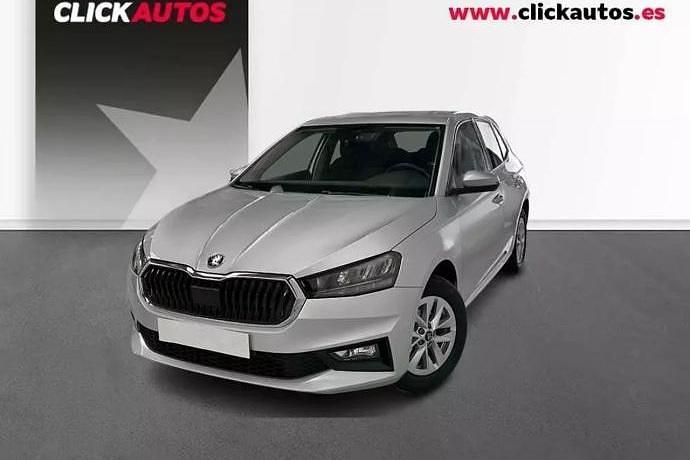 Blanco Usado 2025 Skoda Fabia Selection Utilitario | 15.650 € (Precio justo) - Imagen 1/4