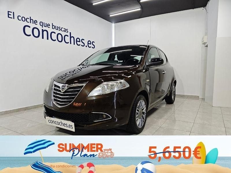 Negro Usado 2011 Lancia Ypsilon Gold Utilitario | 5400 € (Precio justo) - Imagen 1/4