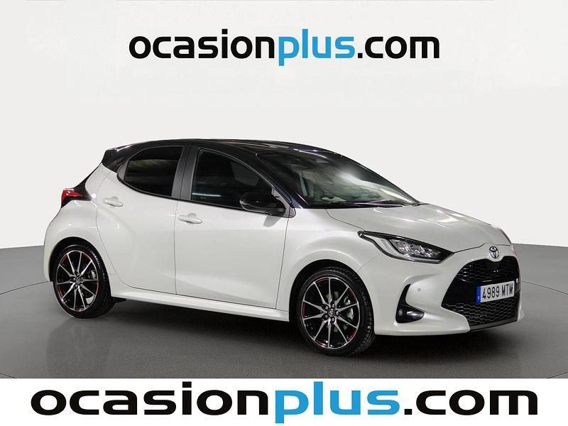 Usado Toyota Yaris Hybrid Sport 116 CV (85 kW) 2024 Blanco Berlina