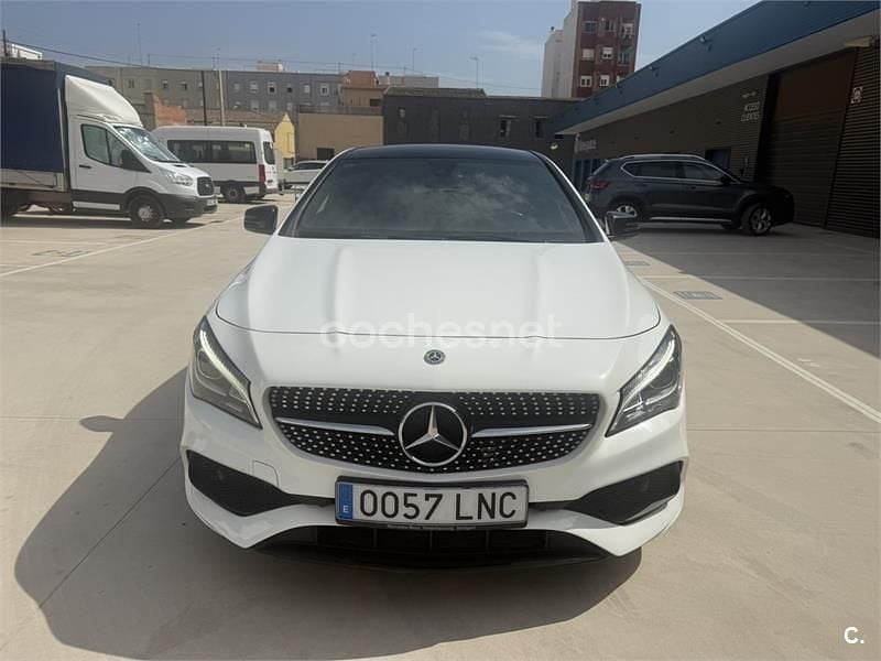 Blanco Usado 2018 Mercedes CLA220 Shooting Brake Familiar | 19.800 € (Buen precio) - Imagen 1/4