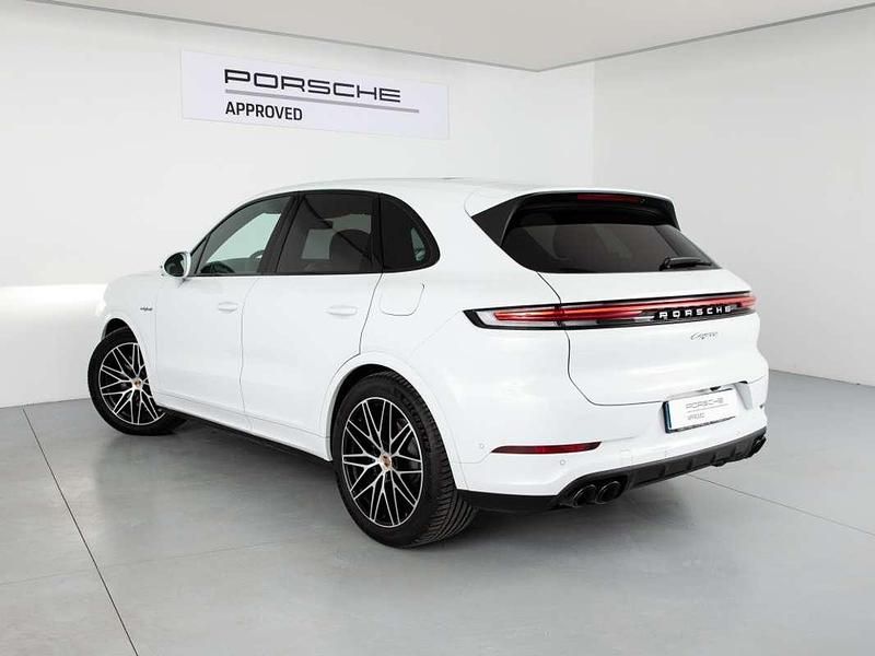 Usado Porsche Cayenne 470 CV (345 kW) 2025 Blanco SUV