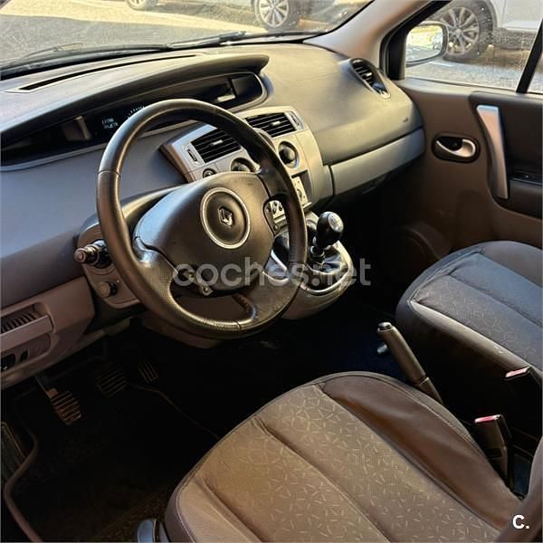 Usado Renault Scénic II Authentique 110 CV (80 kW) 2008 Beige Monovolumen