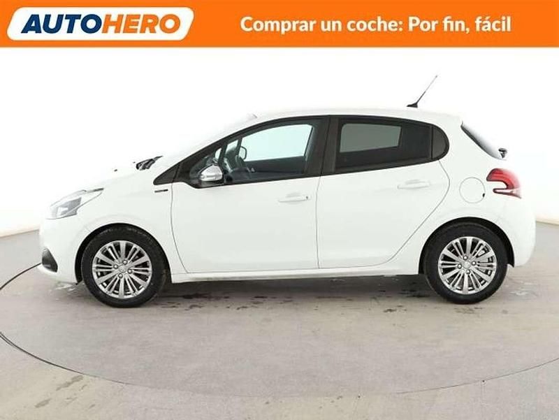 Usado Peugeot 208 Signature Sky 83 CV (61 kW) 2019 Blanco Utilitario
