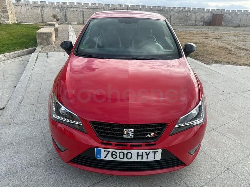 Usado Seat Ibiza SC CUPRA 192 CV (141 kW) 2016 Rojo Utilitario
