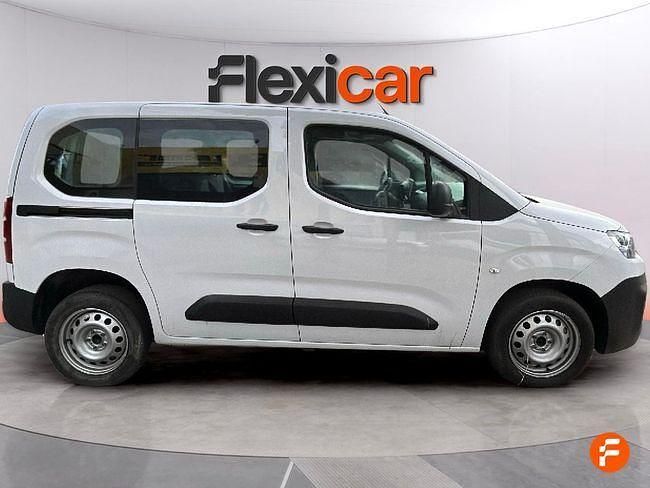 Usado Citroën Berlingo Feel 130 CV (95 kW) 2023 Blanco Monovolumen