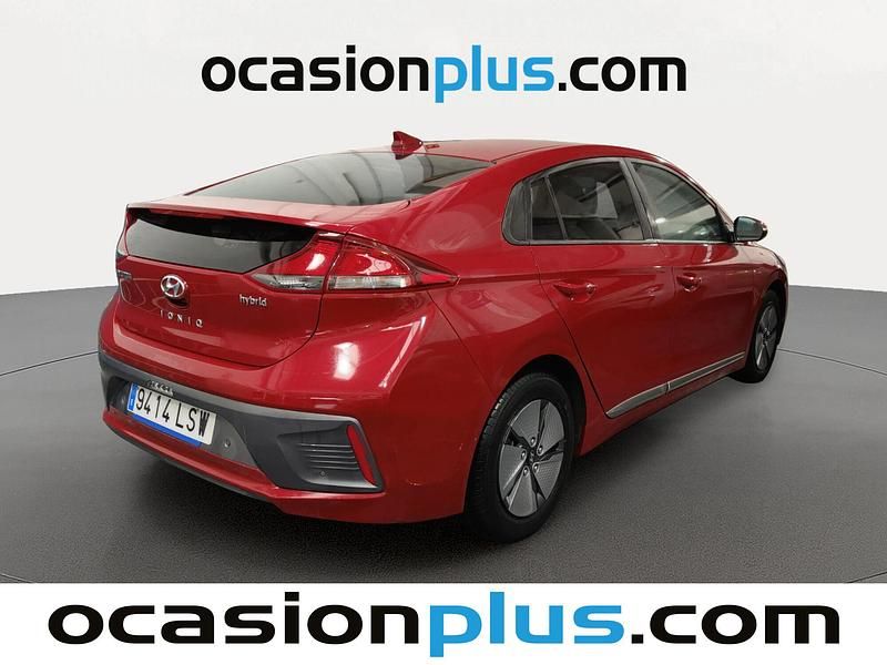 Usado Hyundai Ioniq 141 CV (103 kW) 2021 Rojo Utilitario