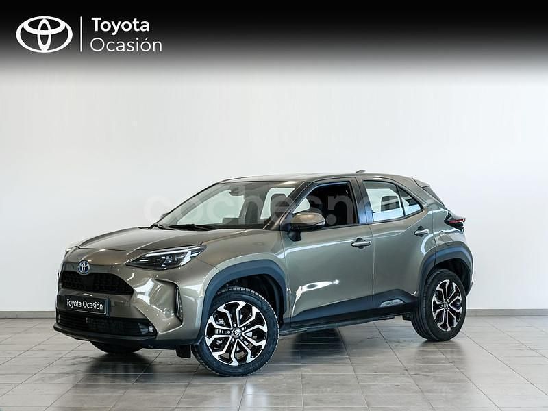 Gris / plata Usado 2023 Toyota Yaris Cross Active SUV | 25.750 € (Precio justo) - Imagen 1/4