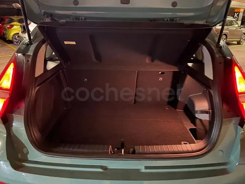 Usado Hyundai Bayon 100 CV (73 kW) 2024 Verde SUV