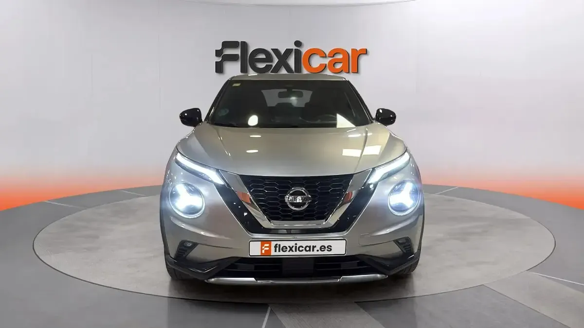 Usado Nissan Juke Acenta 117 CV (86 kW) 2020 Gris SUV
