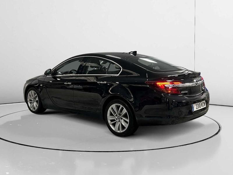 Usado Opel Insignia Excellence 136 CV (100 kW) 2017 Negro