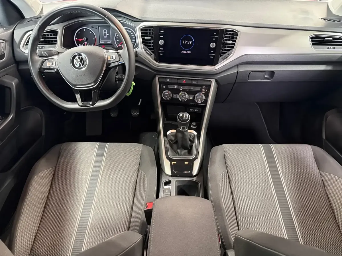 Usado VW T-Roc Advance 115 CV (84 kW) 2021 Rojo SUV