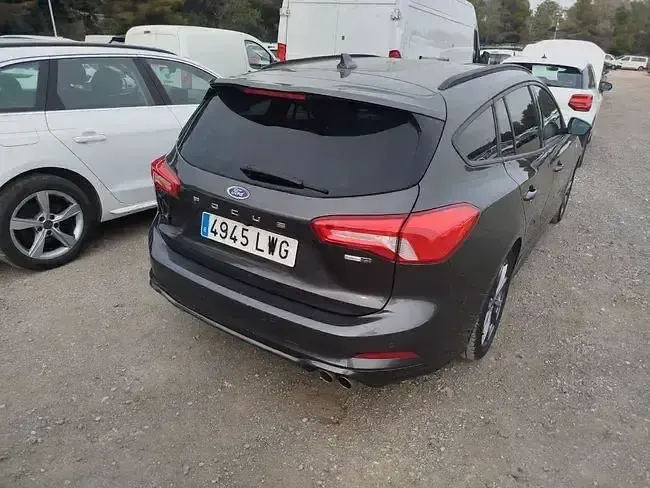 Usado Ford Focus ST-Line X 155 CV (114 kW) 2022 Blanco Utilitario