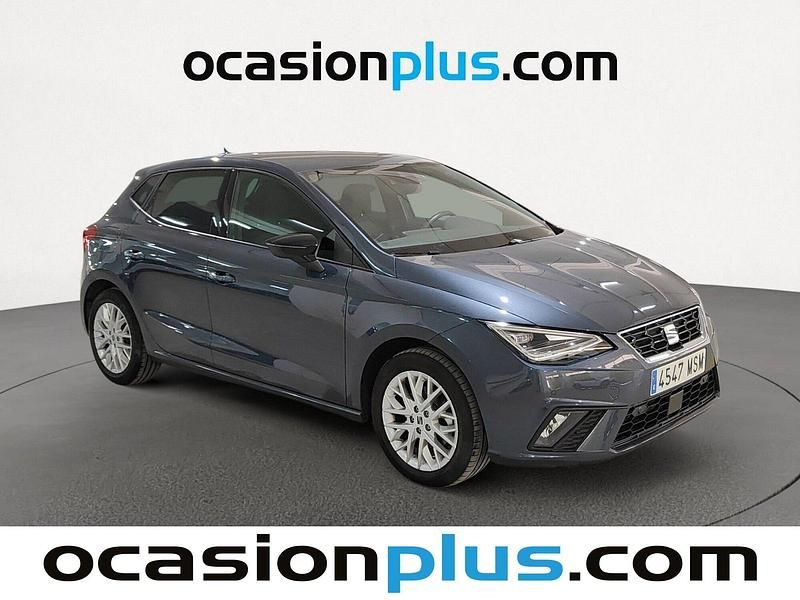 Usado Seat Ibiza FR 115 CV (84 kW) 2024 Gris Berlina