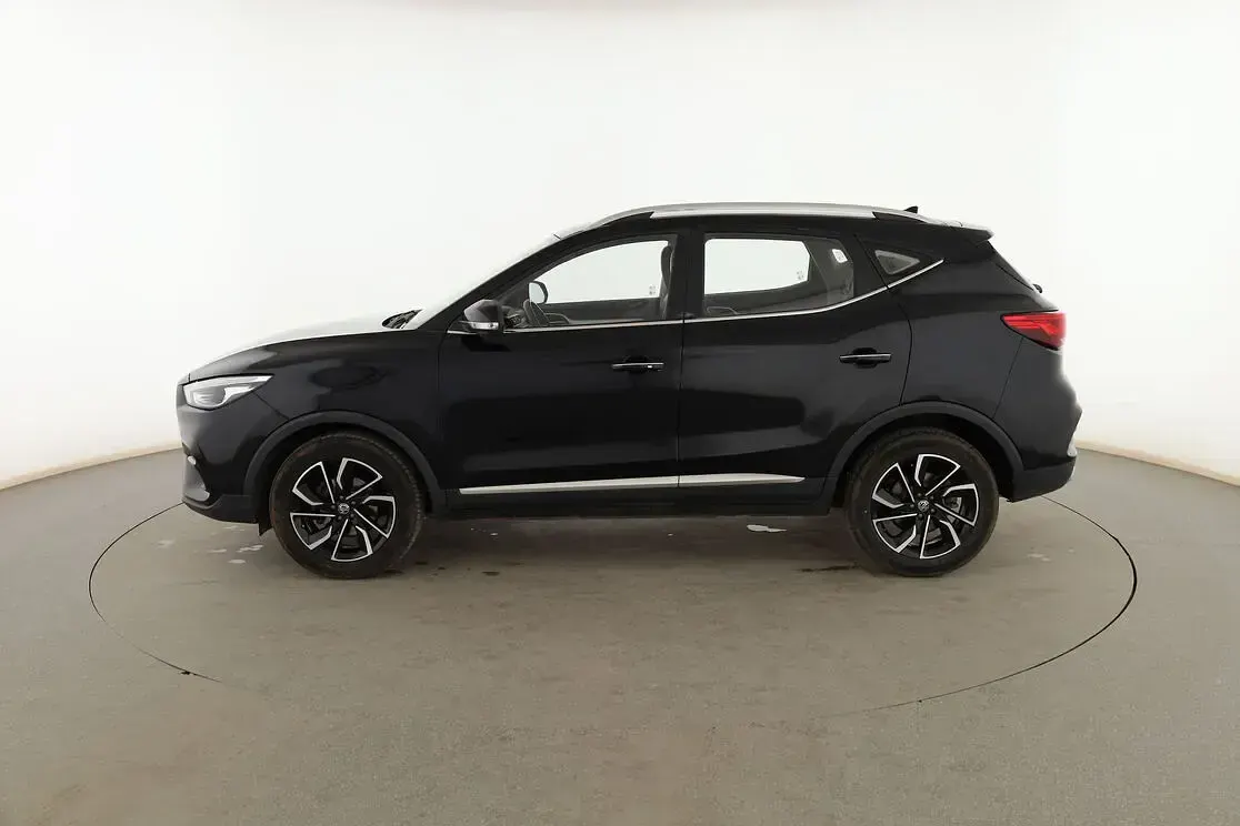 Usado MG ZS Comfort 111 CV (81 kW) 2023 Negro SUV