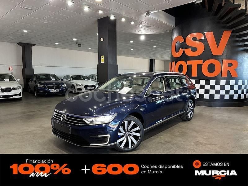 Azul Usado 2017 VW Passat GTE Familiar | 17.850 € - Imagen 1/4