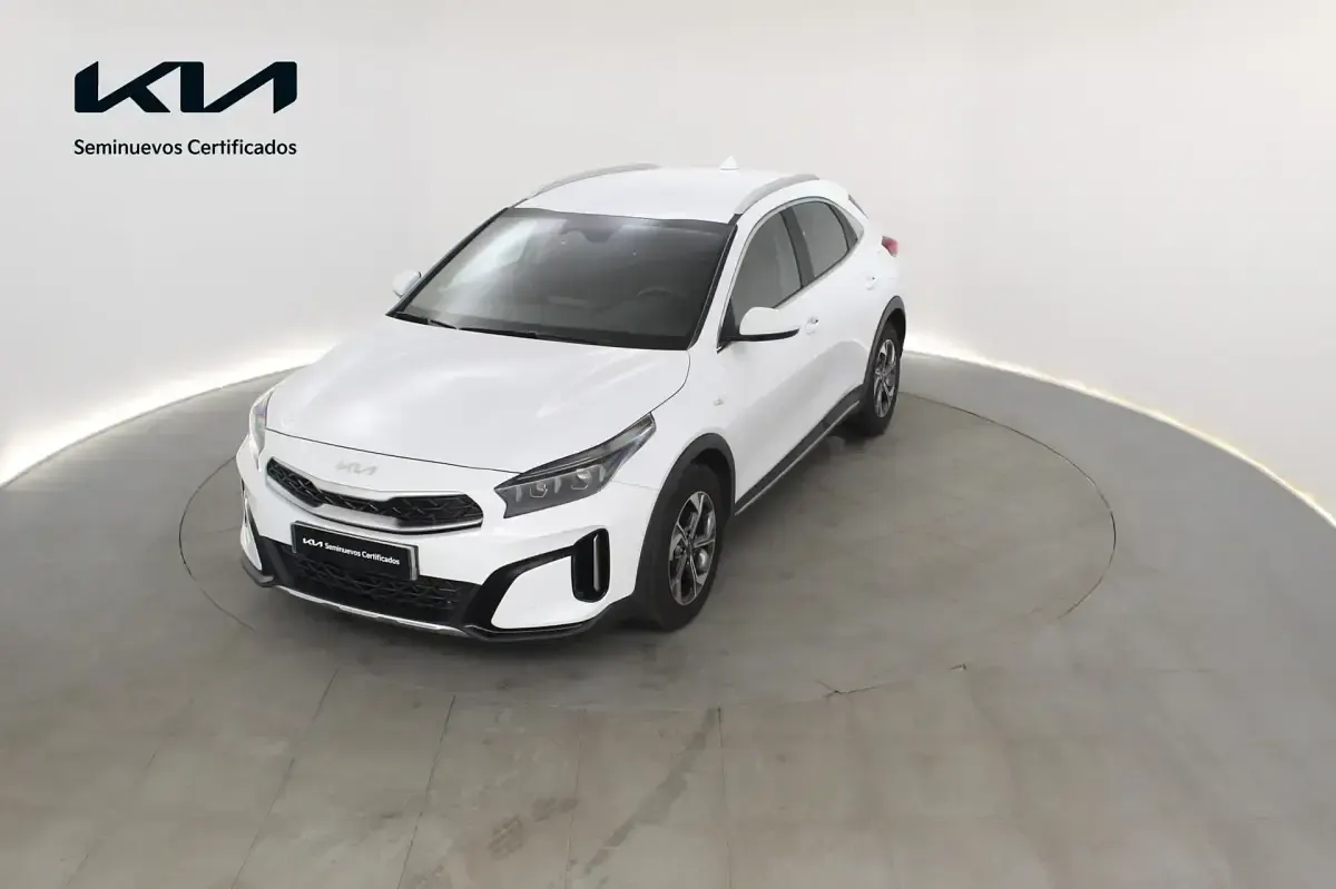 Usado Kia XCeed 101 CV (74 kW) 2025 Blanco SUV