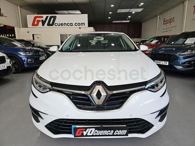 Usado Renault Mégane IV Life 115 CV (84 kW) 2021 Blanco Berlina