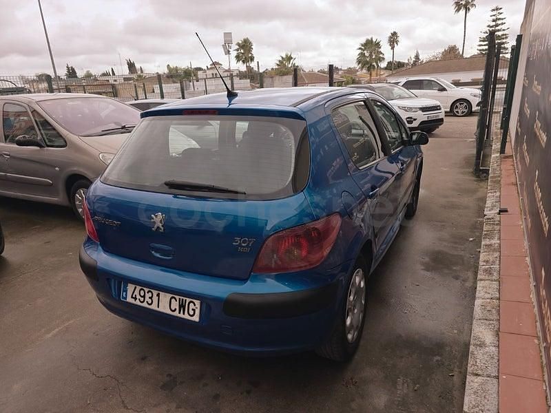 Usado Peugeot 307 110 CV (80 kW) 2004 Azul Berlina