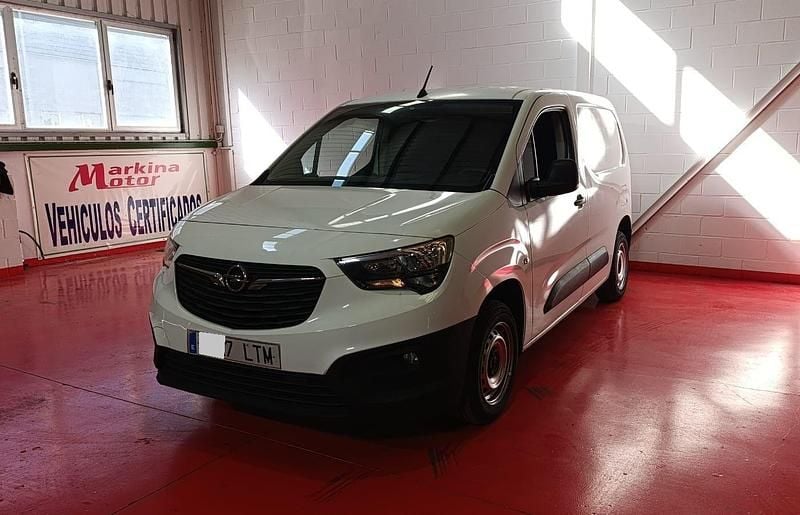Usado Opel Combo S 100 CV (73 kW) 2021 Blanco Berlina