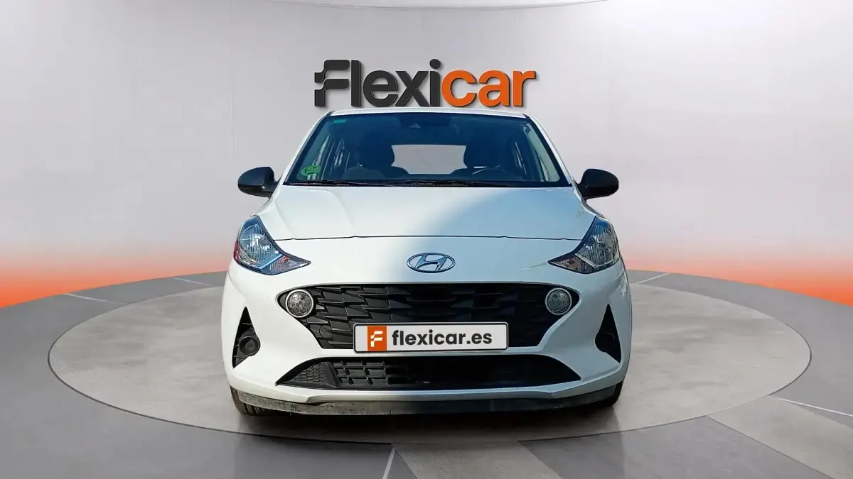 Usado Hyundai i10 67 CV (49 kW) 2022 Blanco Utilitario