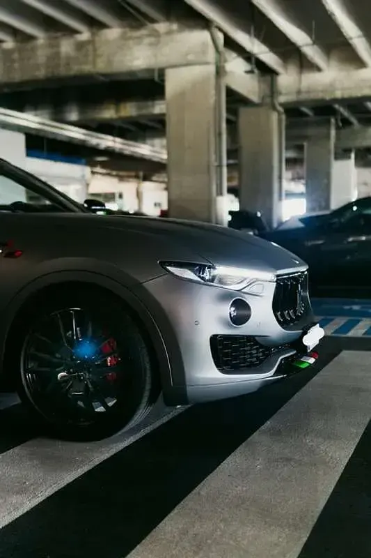 Usado Maserati Levante 430 CV (316 kW) 2018 Gris SUV