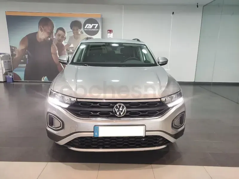 Usado VW T-Roc Life 115 CV (84 kW) 2023 Beige SUV