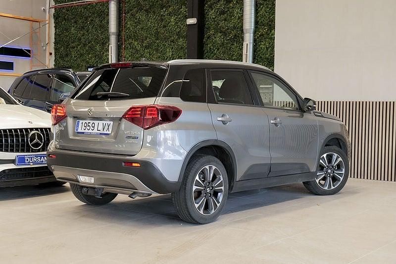 Usado Suzuki Vitara GLX 116 CV (85 kW) 2022 Gris SUV