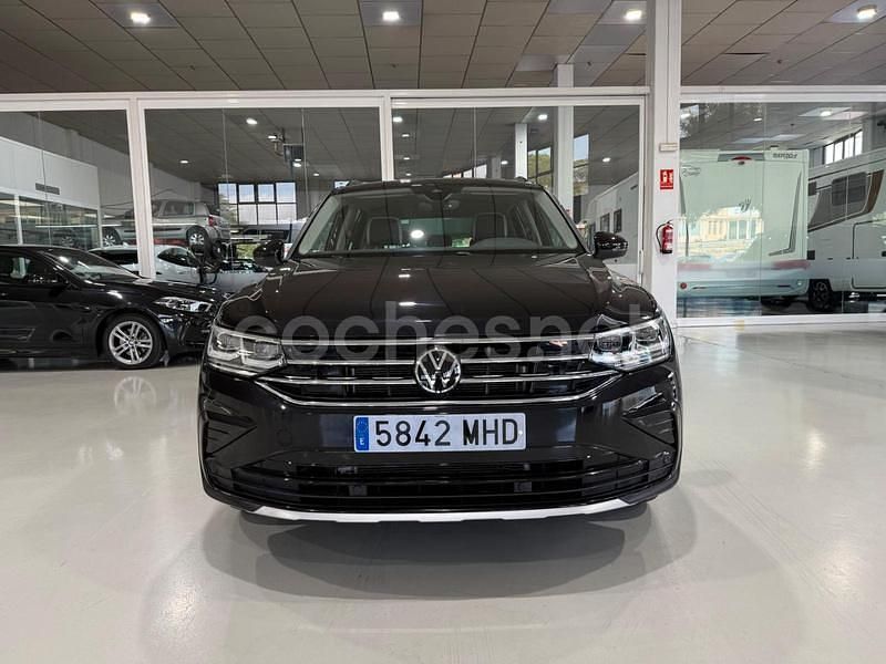 Usado VW Tiguan Sportline 150 CV (110 kW) 2023 Negro SUV