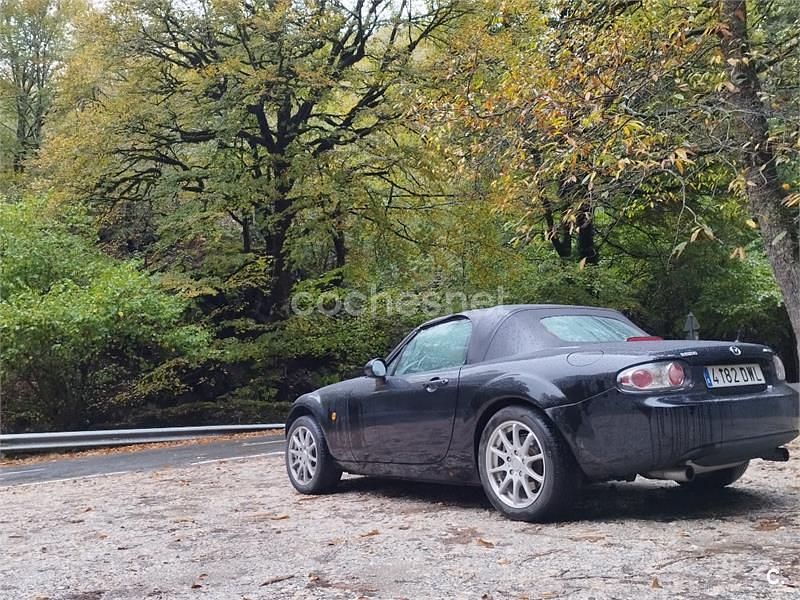Usado Mazda MX5 Active 126 CV (92 kW) 2006 Negro Descapotable