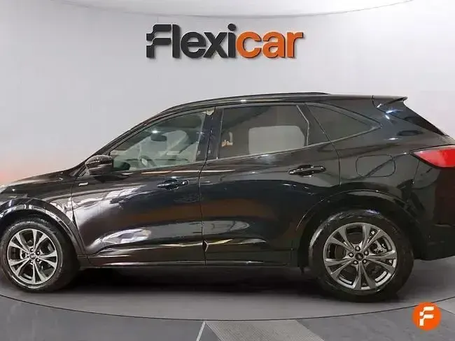 Usado Ford Kuga ST-Line 120 CV (88 kW) 2024 Negro SUV