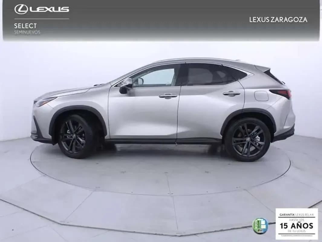 Usado Lexus NX350h Executive Line 242 CV (177 kW) 2025 Gris SUV