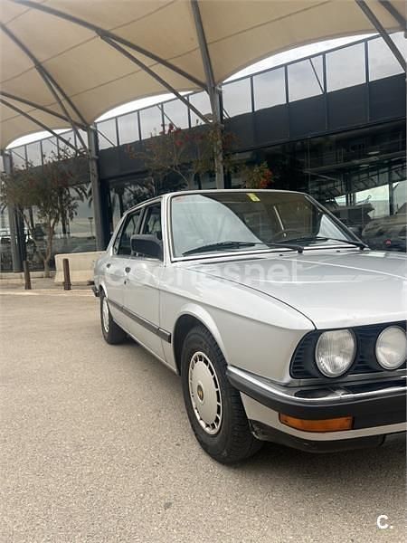 Usado BMW 524 115 CV (84 kW) 1986 Gris / plata Berlina