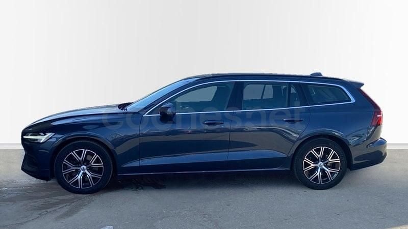 Usado Volvo V60 Core 197 CV (144 kW) 2025 Azul Familiar