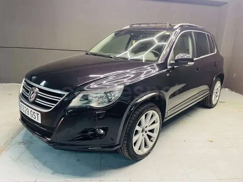 Usado VW Tiguan R-line 140 CV (102 kW) 2010 Negro SUV