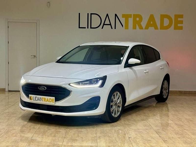 Usado Ford Focus Trend+ 120 CV (88 kW) 2022 Blanco Utilitario